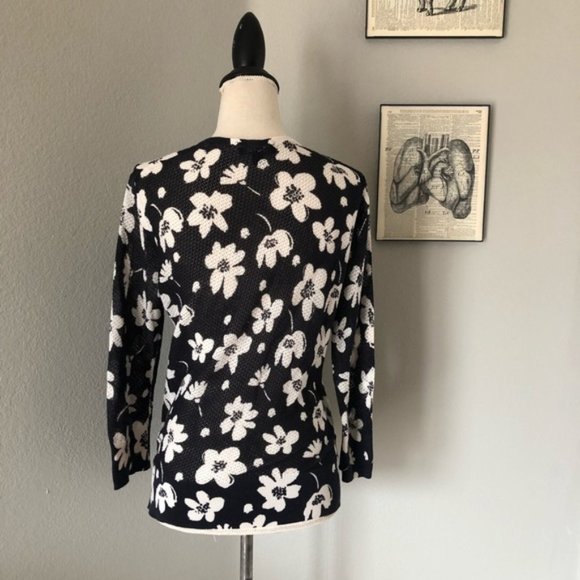 Ann Taylor Black & White Daisy Button Up Cardigan - Picture 3 of 3